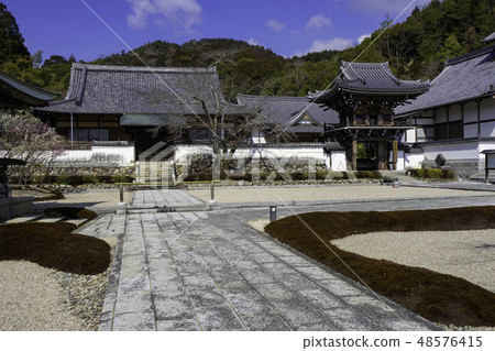 Yamaguchi Shogakuji Sesshu Garden Main Hall前提“No Hidden”鐘樓門 48576415