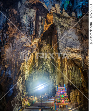 Inside of Batu caves. Malaysia Inside of Batu caves. Malaysia 48577021
