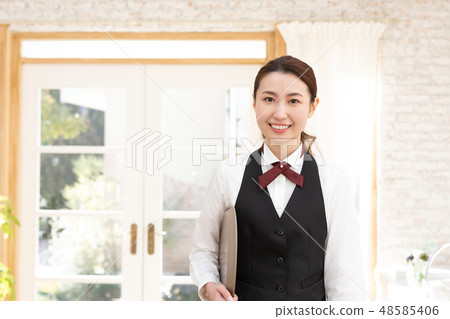 工作在企業餐館的婦女 48585406