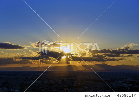 光點（定時射線，天使階梯，雅各布的階梯） 48586117