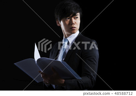 商人黑色回來 商人黑色回來 48588712