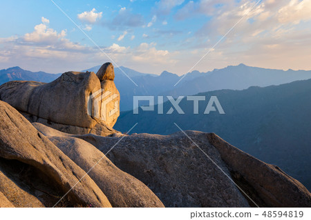 View from Ulsanbawi rock peak on sunset. Seoraksan National Park, South Corea View from Ulsanbawi rock peak on sunset. Seoraksan National Park, South Corea 48594819