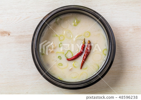 韓國湯韓國白湯Seolleongtang 48596238