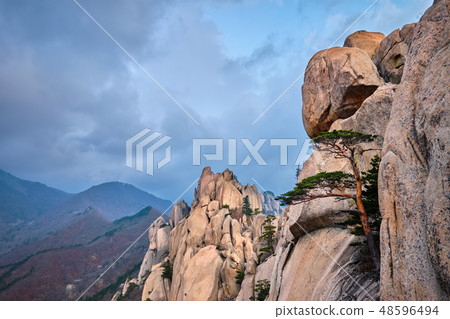 View from Ulsanbawi rock peak. Seoraksan National Park, South Corea 48596494