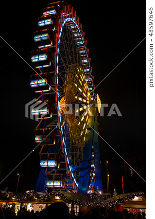 Christmas wheel at Alexanderplatz in Berlin Christmas wheel at Alexanderplatz in Berlin 48597646