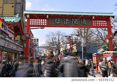 Tokyo's Urban Landscape in the City of Edo seen from Nakamise Street in Asakusa Temple "Legendary Hospital" (Legendary street) 48599152