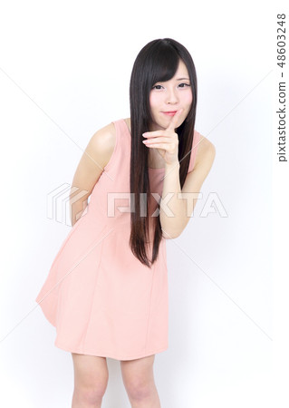 年輕的女士肖像 年輕的女士肖像 48603248