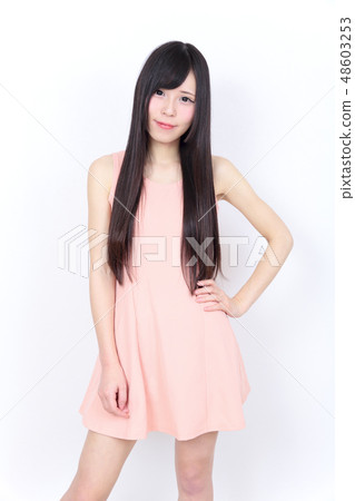 年輕的女士肖像 年輕的女士肖像 48603253
