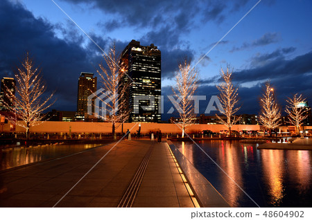Night view of Umekita Square in front of the central north exit of Osaka Station, murmuring road Night view of Umekita Square in front of the central north exit of Osaka Station, murmuring road 48604902
