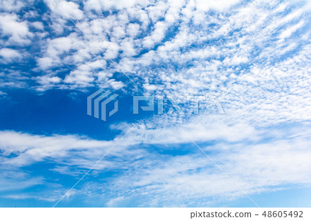 Summer sky material blue sky cloud sun Summer sky material blue sky cloud sun 48605492