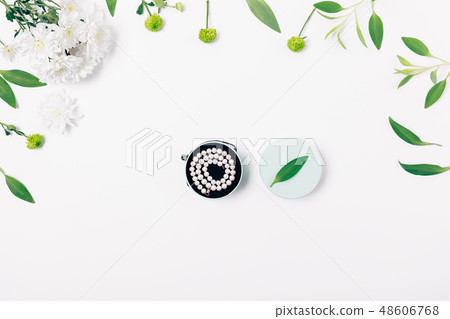 Flat lay floral arrangement gift box Flat lay floral arrangement gift box 48606768