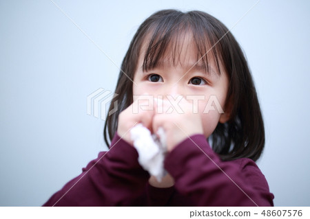 Failing physical condition (sick sick woman flu flu fever pollinosis pm2.5 food poisoning yellow sand chills) 48607576