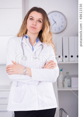 Young medical worker in medical Center Young medical worker in medical Center 48611530