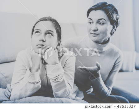 Mother asks daughter to reconcil 48613327