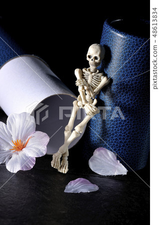 向老年人說再見 向老年人說再見 48613834