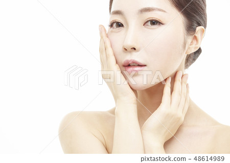 美麗，年輕的女人 48614989