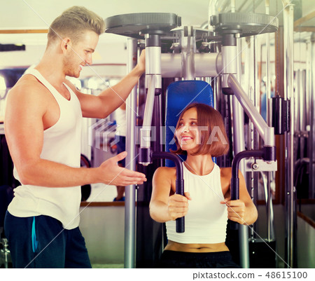 Instructor explaining how to train body Instructor explaining how to train body 48615100