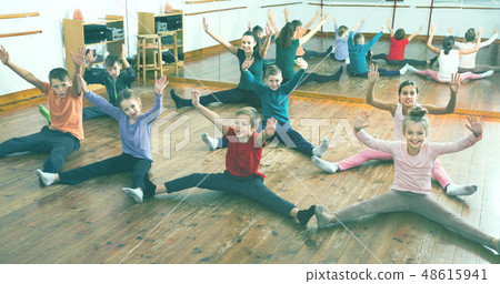 Children dancing contemp in studio smiling and having fun 48615941