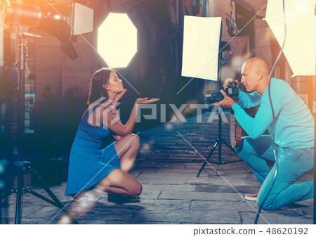 Photo shoot of young model 48620192