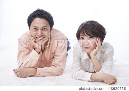 A couple grand married family A couple grand married family 48620558