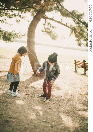 Children play park 48621745