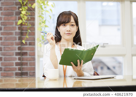 商業創意女商人 48621970