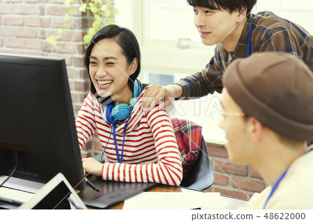 Business creative man and woman Business creative man and woman 48622000