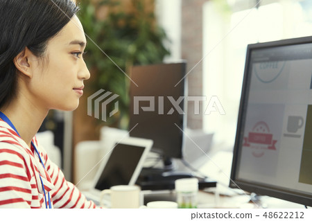 Business Creative Business Woman Business Creative Business Woman 48622212