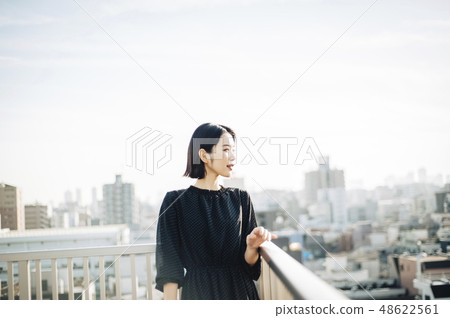 女性的屋頂生活方式 48622561