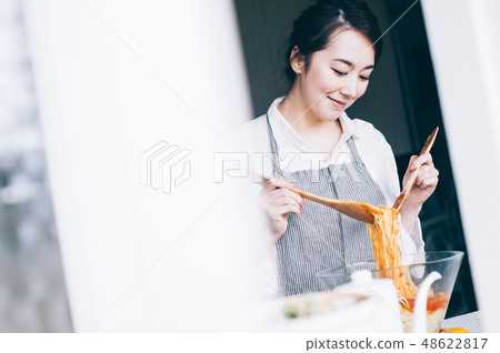 Female Lifestyle Cuisine 48622817