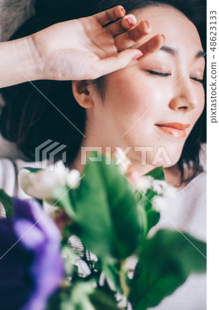 Female Lifestyle Flower Female Lifestyle Flower 48623133