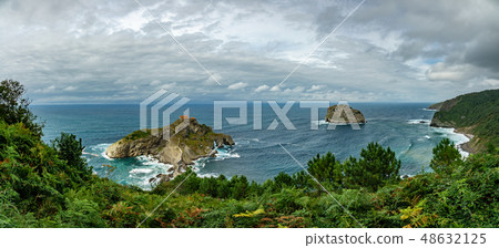 Huge panoramic top view of San Juan de Gaztelugatxe islet 48632125
