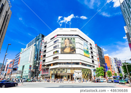 Tokyo Shinjuku Sanchome intersection scenery Tokyo Shinjuku Sanchome intersection scenery 48636686
