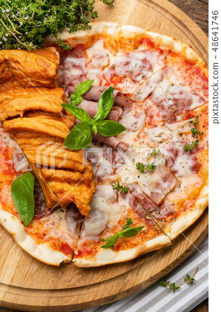 Hot homemade Italian pizza 48641746