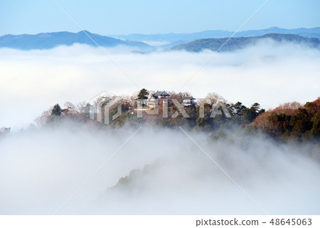 在天空111的山城堡 在天空111的山城堡 48645063