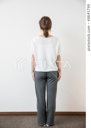  一個好姿勢的女人 48645799