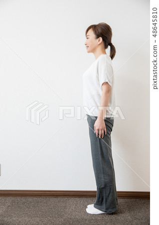  一個好姿勢的女人 48645810