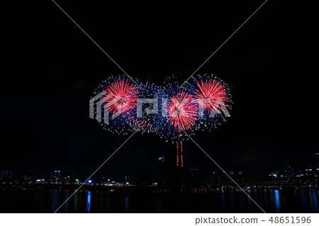 Fireworks 48651596
