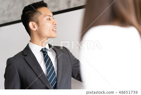 presentation 48651739