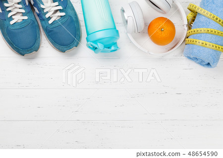 Fitness and healthy food concept 48654590