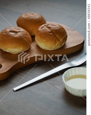 Morning bread and honey 48656541