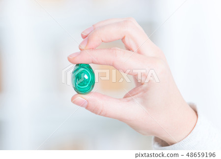 Malachite semi preciouse gemstone 48659196