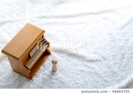 字母鋼琴 48664795