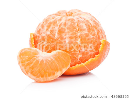 Fresh organic peeled mandarin fruit with halves Fresh organic peeled mandarin fruit with halves 48668365