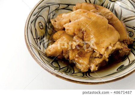 Okinawan cuisine (boiled pork feet) Okinawan cuisine (boiled pork feet) 48671487
