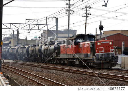 DD511801 cement freight train leaving Yokkaichi 48672377