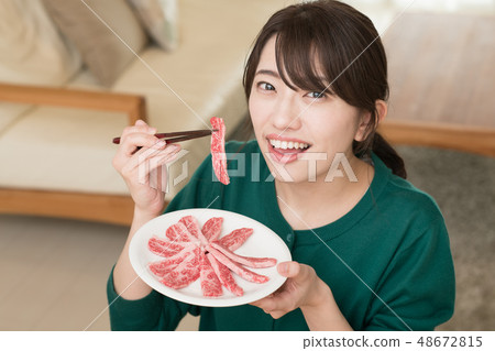 Grilled beef carribly grilled meat Japanese women Grilled beef carribly grilled meat Japanese women 48672815