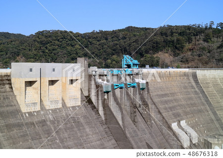Tsuruta dam during crest gate painting work Tsuruta dam during crest gate painting work 48676318