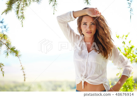 Summer woman Summer woman 48676914