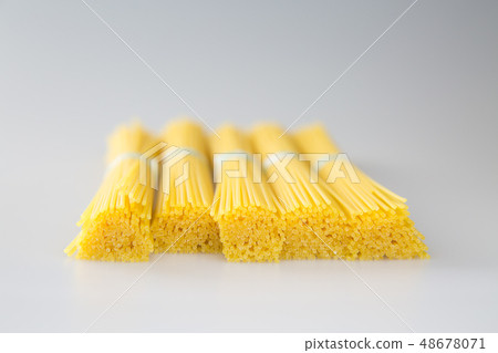 Pasta 48678071
